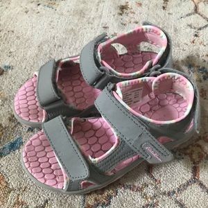 Eddie Bauer pink sandals size 12 girls